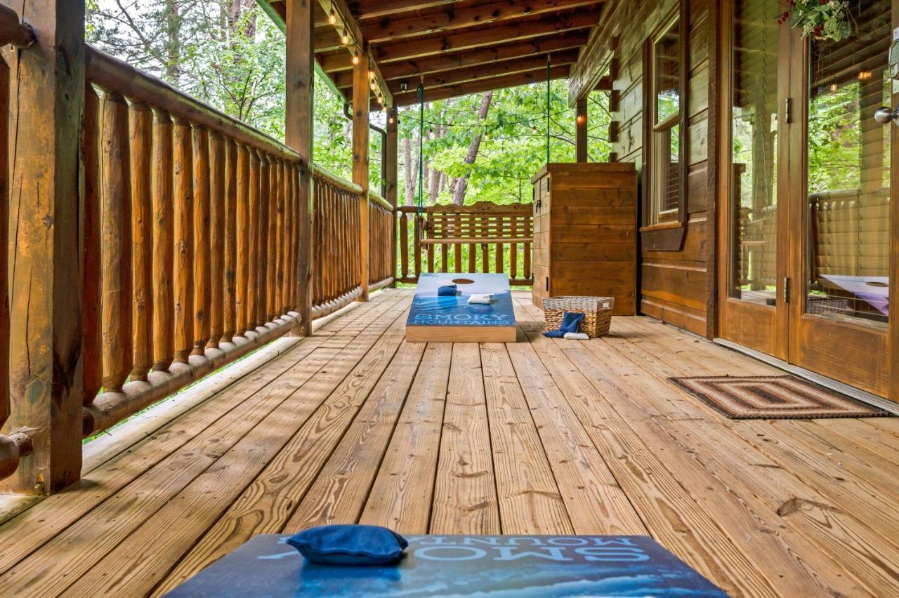 Charming Cabin W/ Hot Tub, Game Room, Top Location Pigeon Forge Luaran gambar