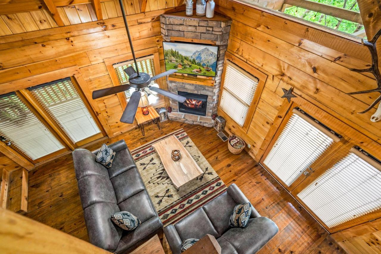 Charming Cabin W/ Hot Tub, Game Room, Top Location Pigeon Forge Luaran gambar